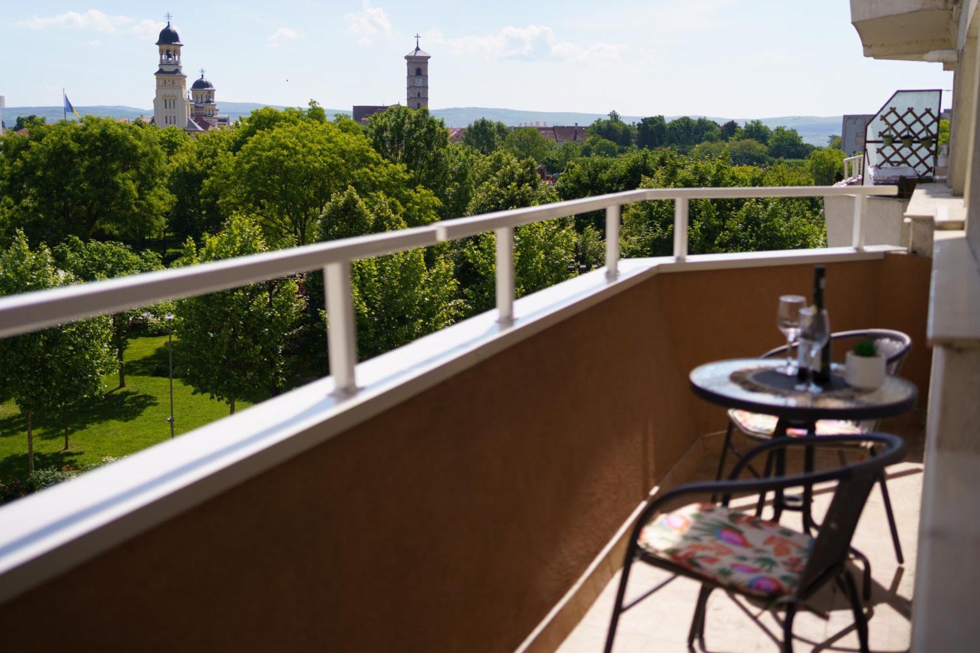 Pasiro Aparthotel Alba Iulia Ngoại thất bức ảnh