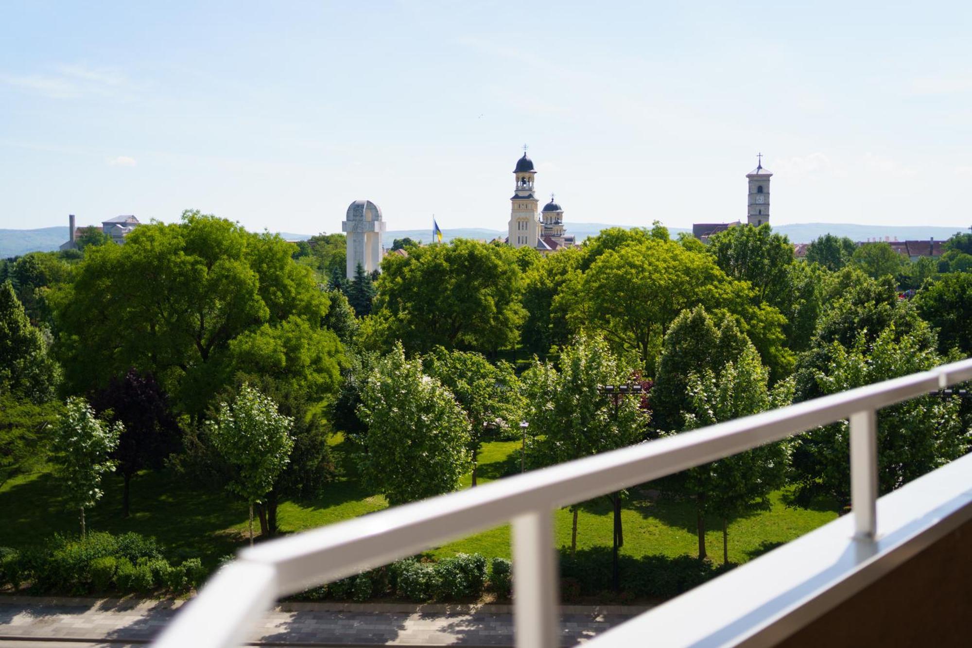 Pasiro Aparthotel Alba Iulia Ngoại thất bức ảnh